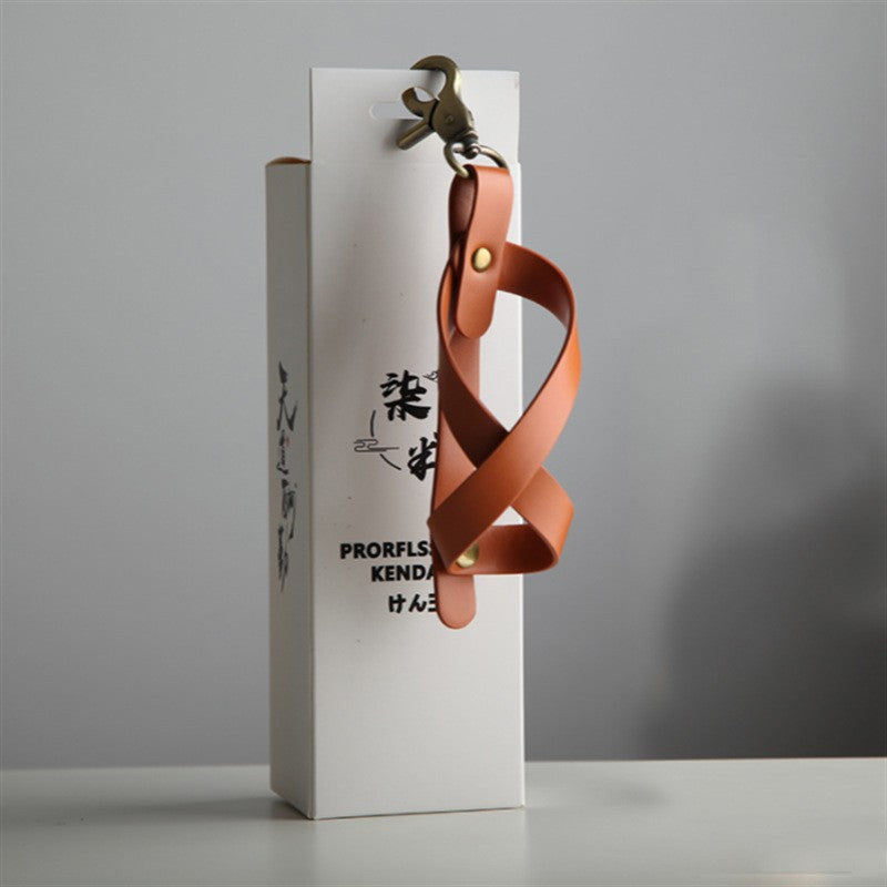 Husa pentru Kendama, Vivimall, Husa de Depozitare pentru Kendama, din Piele Ecologica, Catarama cu Agatare pentru Transportare, Model Breloc 8, 12 x 6 cm, Maro deschis - vivimall.ro