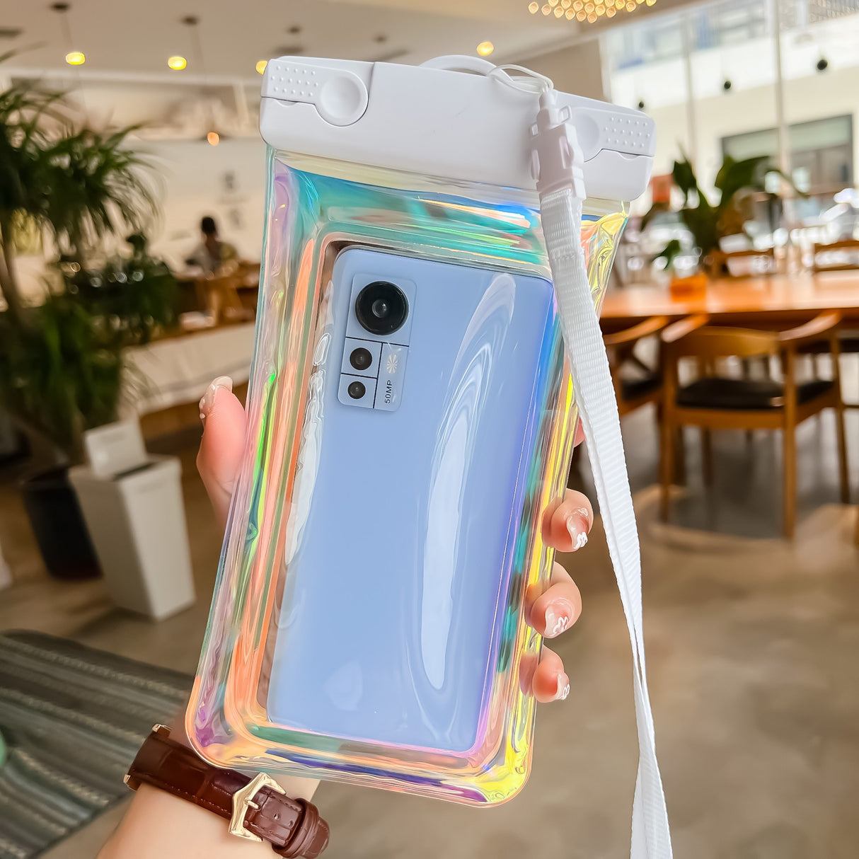 Husa subacvatica Holografica Waterproof Flippy, Snowproof, Universala, Impermeabila, cu Snur, pentru telefon sau documente, Alb - vivimall.ro