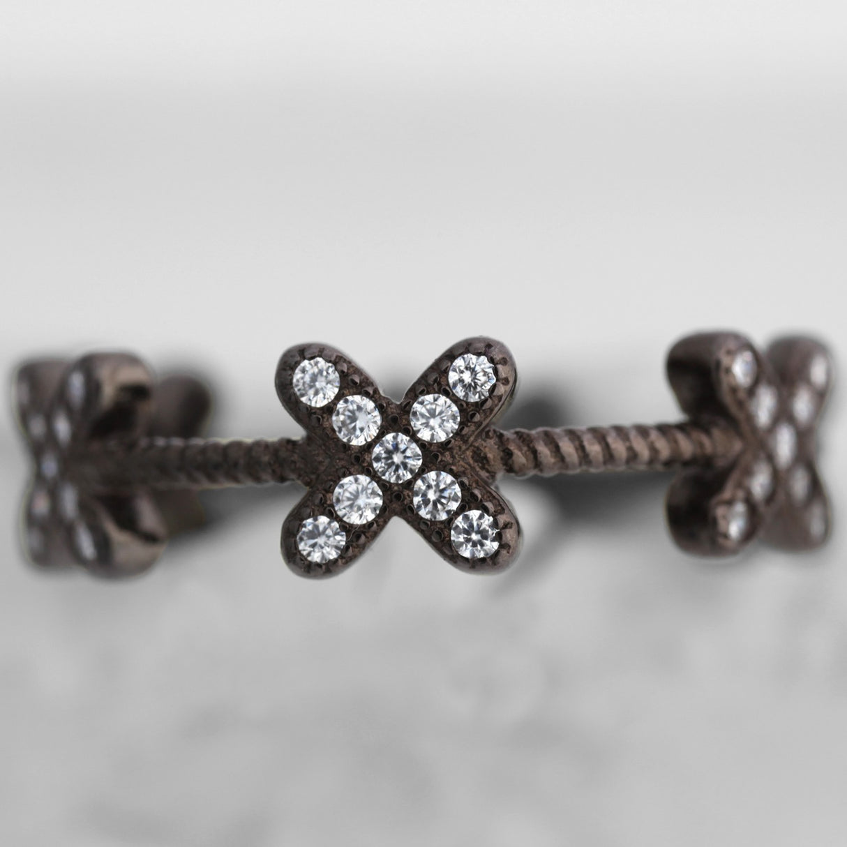 Inel circular din Argint 925 cu zirconii, placat cu rodiu negru, marimea 51 - vivimall.ro