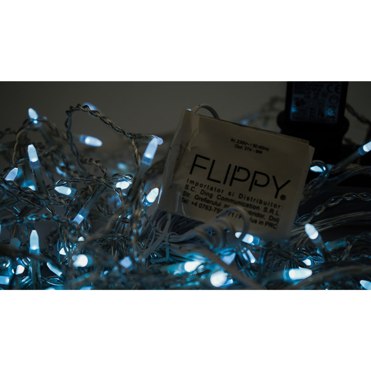 Instalatie Craciun, 25 m, 715 Led-uri ,Franjuri, Alb rece, Flash, Transformator, Interconectabila, Prelungitor 3 m inclus, Fir Alb, Vivimall - vivimall.ro