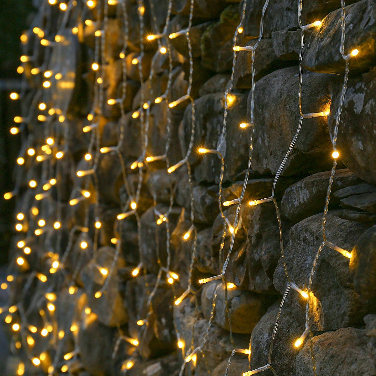 Instalatie Craciun Yoto, Tip Perdea, 5 m x 1 m, 200 LED-uri, Prelungitor 1.5 m, 8 Jocuri de Lumini, Interconectabila, Fir transparent, Interior/Exterior, Alb Cald - vivimall.ro