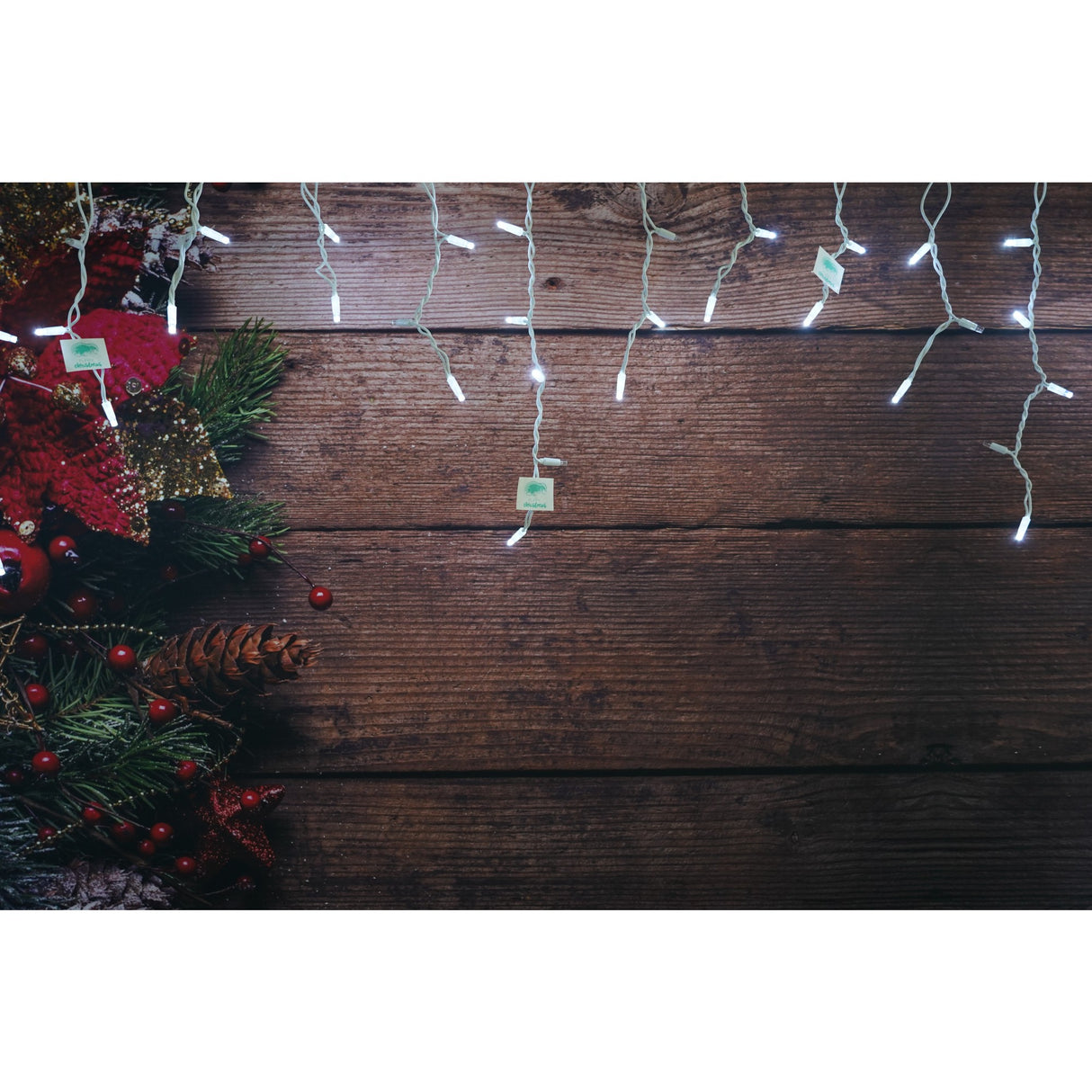 Instalatie de Craciun Vivimall® Tip Franjuri cu Flash, IP65, Sectiune 5 m, 120 LED-uri, Interconectabila, Fir Alb, Alb Rece, Atentie! Nu contine Alimentator - vivimall.ro