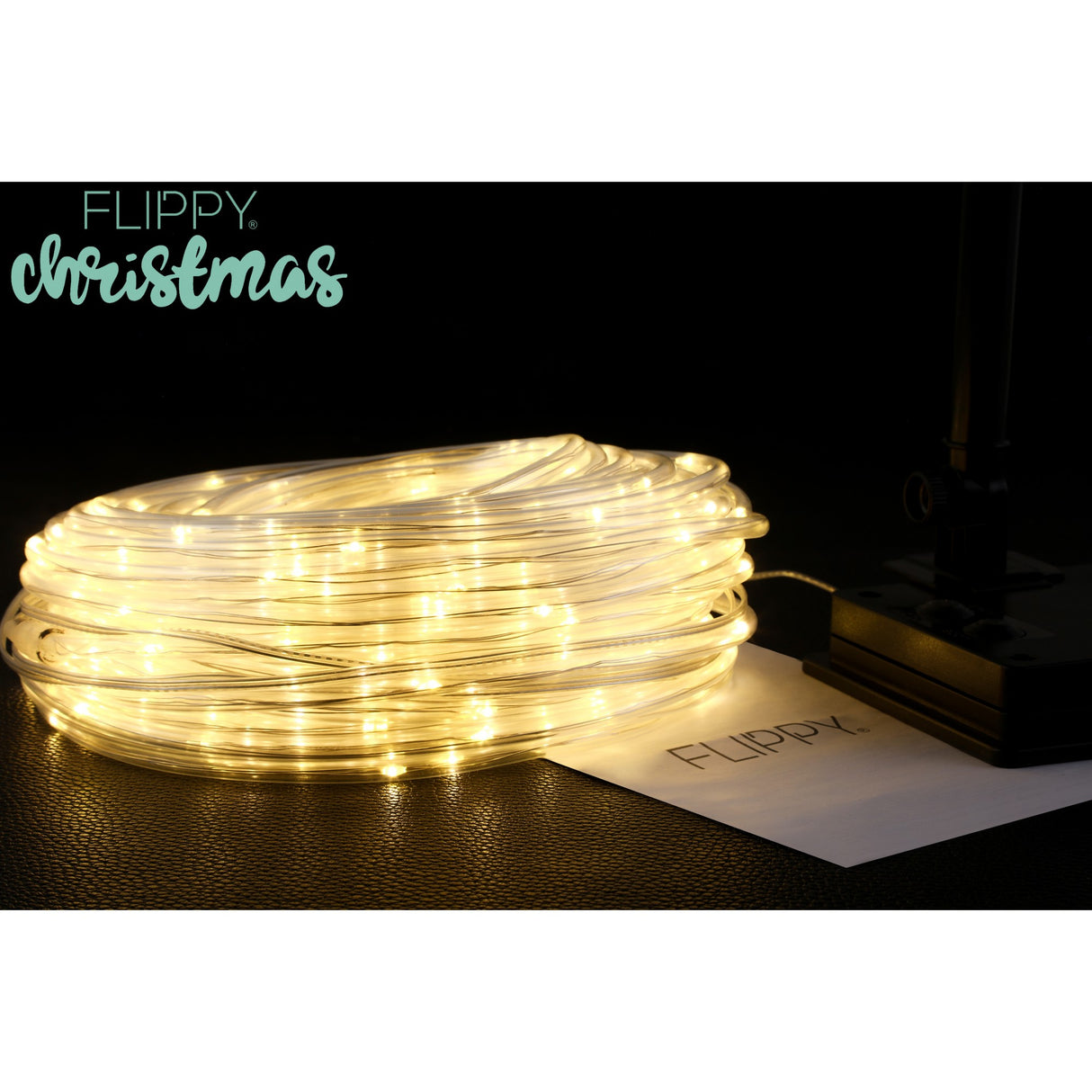 Instalatie luminoasa de Craciun tip furtun luminos, 300 LED-uri, 32 metri lungime, 8 programe, 2 metri prelungitor, sarma din cupru, incarcare solara, alb cald, Vivimall - vivimall.ro