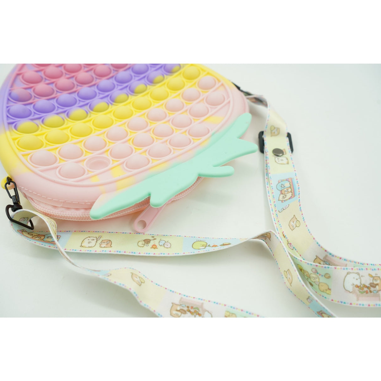 Jucarie Antistres din silicon Flippy, Pop It Now And Flip It, Capsuna, Multicolor - vivimall.ro