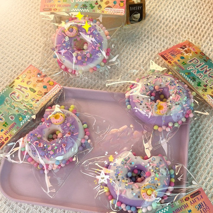 Jucarie Antistres Squishy, Vivimall, cu Revenire Lenta, Squeeze Pinch Family, Model Gogoasa, 6x6 cm, 99g, Ambalaj Transparent, Mov - vivimall.ro