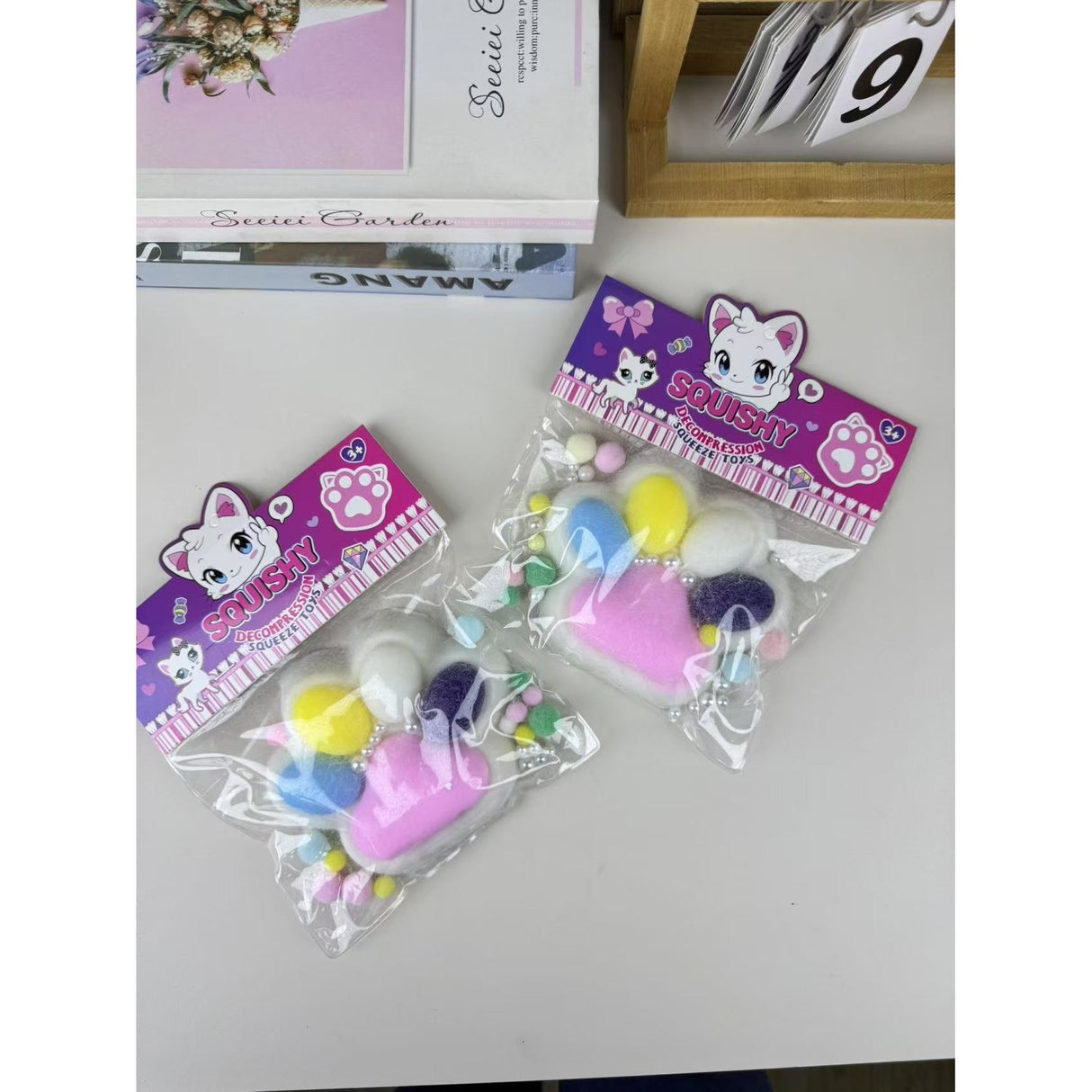 Jucarie Antistres Squishy, Flippy, cu Revenire Lenta, Squeeze Toys, Model Cat Paw, 12.5x10.5 cm, 220g, +3 Ani, din TPR, Model 9, Multicolor - vivimall.ro