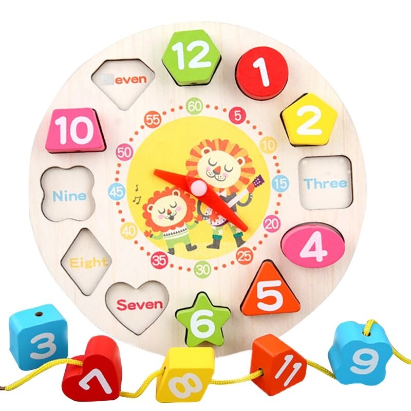 Jucărie educativă Montessori Ceas Leu din lemn, 12 piese colorate, vedere frontală, 17 cm, +36 luni