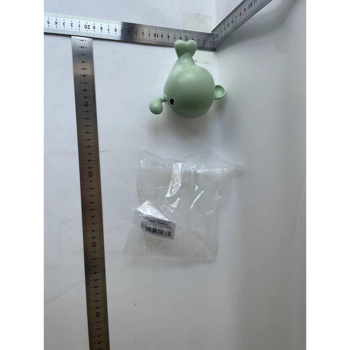 Jucarie pentru baie pentru copii, Vivimall, balena verde, Resigilat - vivimall.ro