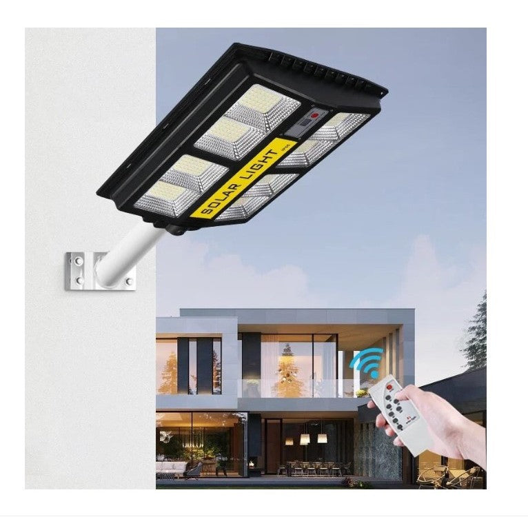 Lampa solara stradala Vivimall, cu telecomanda, senzor de miscare si lumina, suport prindere, 720 LED-uri, IP65, ABS, 15AH, 500W, temperatura culoare 6500K, 44.5x34.7x6.6 cm, autonomie 10-12 ore, negru - vivimall.ro