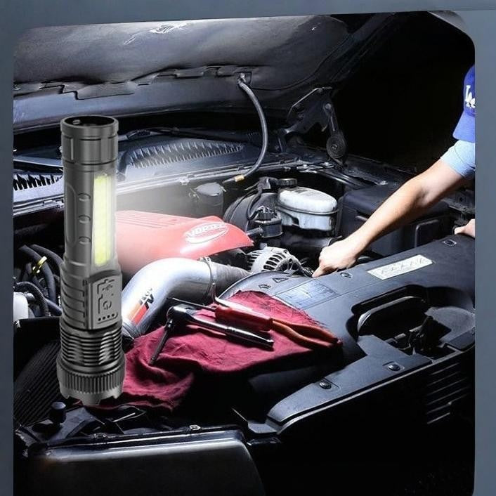 Lanterna LED Vivimall P50 mare, Incarcare USB, 10W, 2 Surse de Lumina, 16 x 3.8 cm, Negru - vivimall.ro