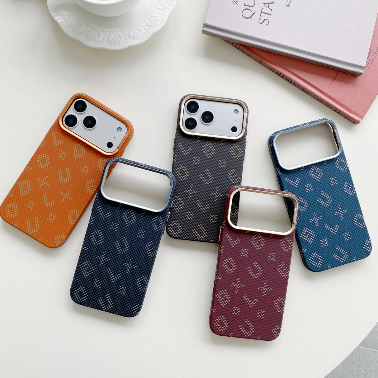 Carcasa Magentica, Vivimall, din Fibra de Carbon, pentru iPhone 16, Portocaliu - vivimall.ro