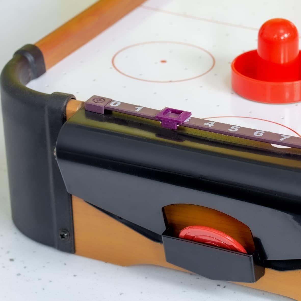 Masa Air Hockey Graffiti cu Picioare Lungi, Vivimall, Lemn, 2 Pucuri, Tabela Scor, 2 Impingatoare, 76x38x61 cm, Maro - vivimall.ro