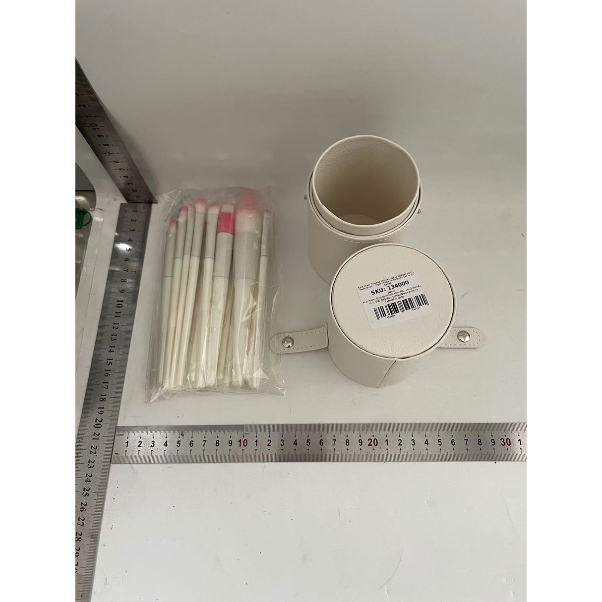 Set 14 Pensule de Machiaj cu Peri Moi, Vivimall, cu Suport pentru Depozitare, Bej - vivimall.ro