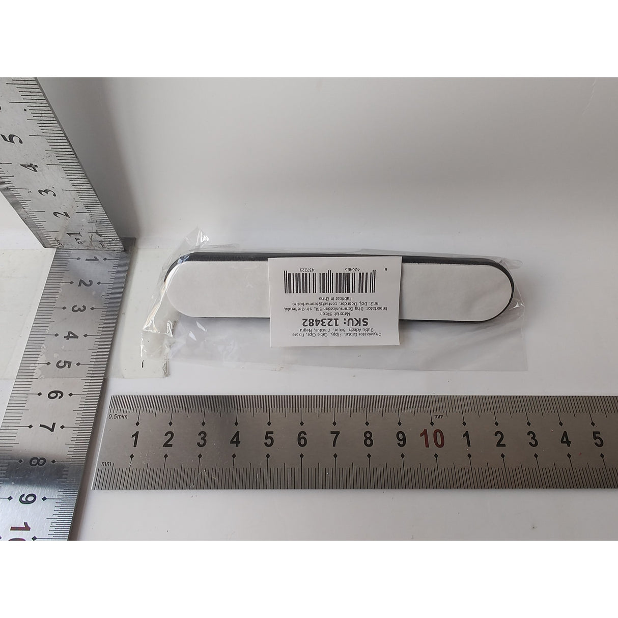Organizator Cabluri, Vivimall, Cable Clips, Fixare Dublu Adeziv, Silicon, 7 Sloturi, Negru - vivimall.ro
