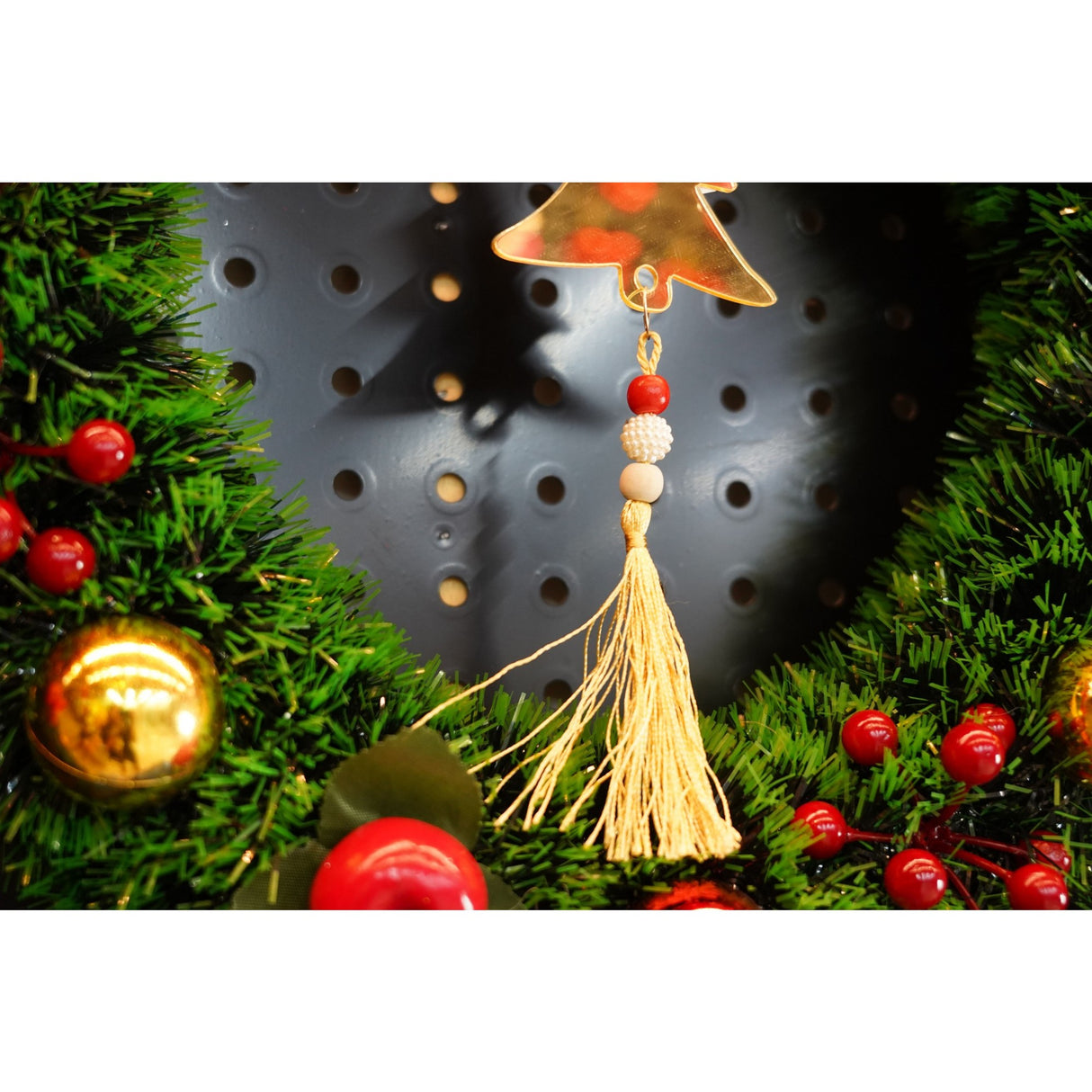 Ornament brad, Vivimall, Brad, Auriu, Lucios, 8*23CM, Acril, Interior/ Exterior - vivimall.ro