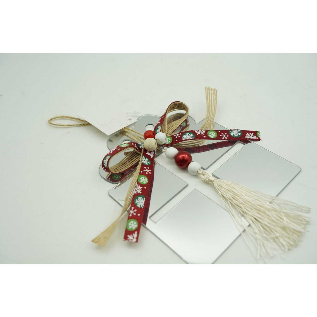 Ornament brad, Vivimall, Cadou, Argintiu, Lucios, 14*26CM, Acril, Interior/ Exterior - vivimall.ro