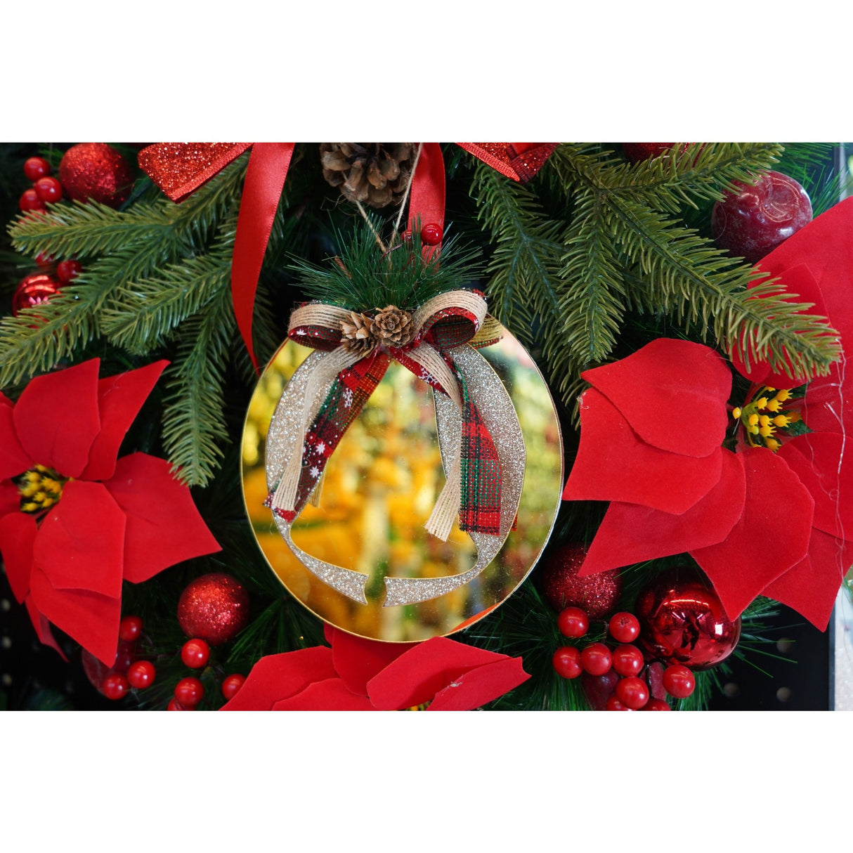 Ornament brad, Vivimall, Clopotel, Auriu, Lucios, 17*17CM, Acril, Interior/ Exterior - vivimall.ro