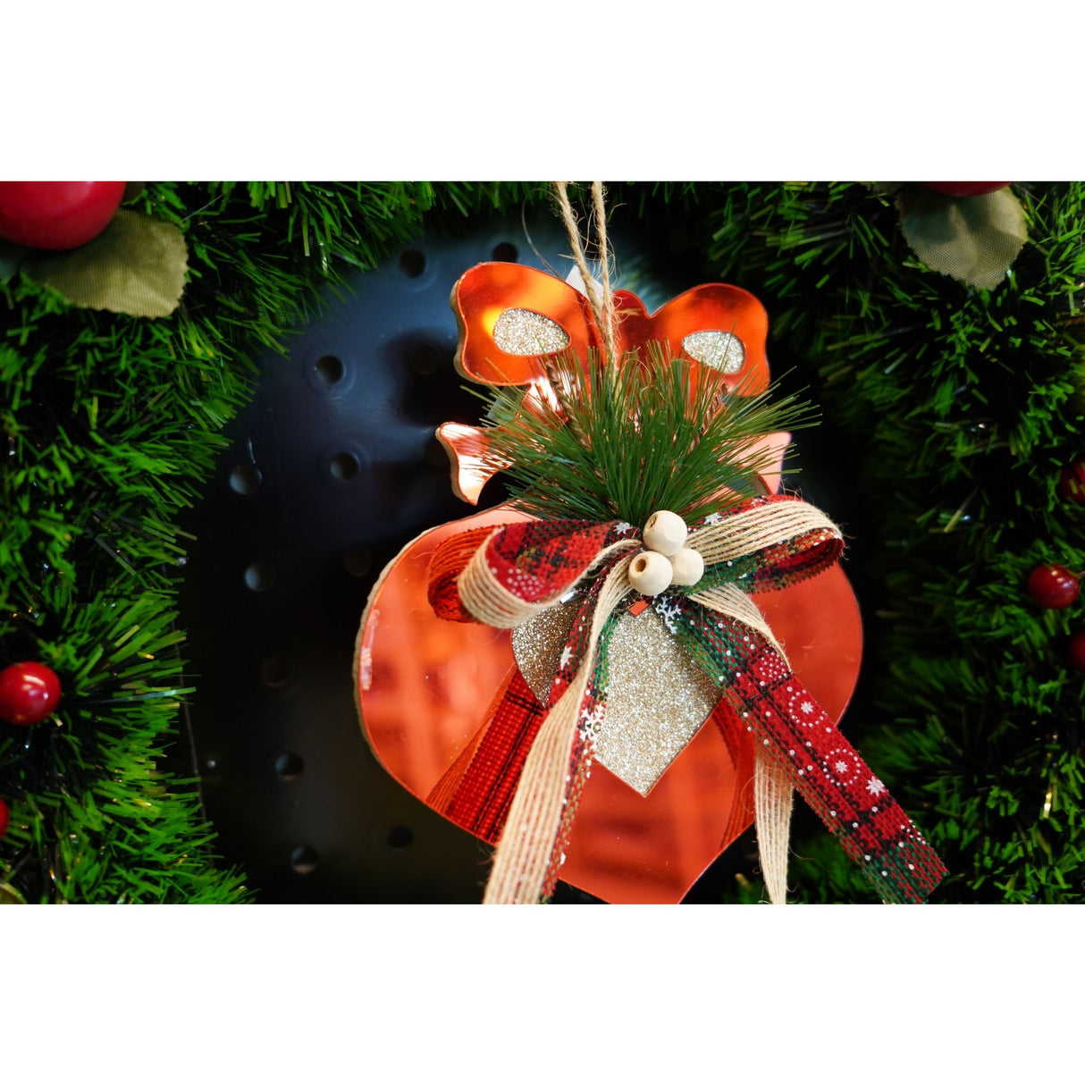 Ornament brad, Vivimall, Inima, Rosu, Lucios, 15*15CM, Acril, Interior/ Exterior - vivimall.ro