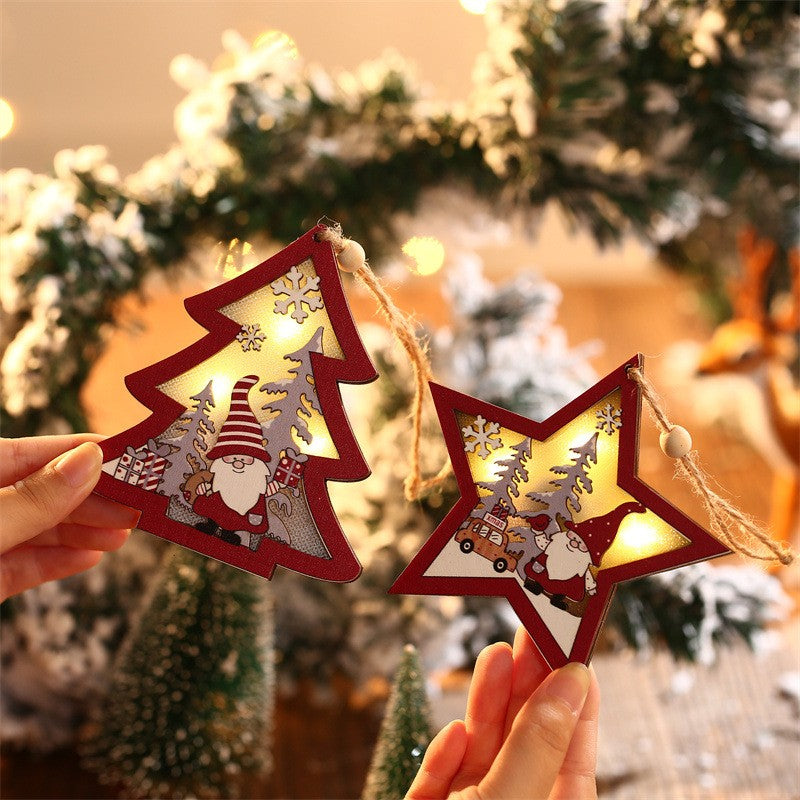 Set ornamente brad din lemn cu LED, figurine Elf, detaliu textură lemn natural