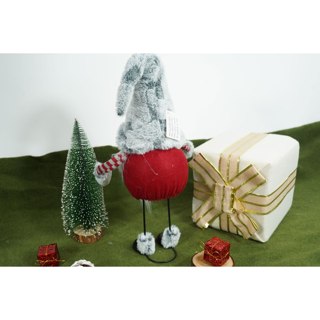 Ornament de Craciun spiridus, Vivimall, gri/rosu, textil, 55 cm - vivimall.ro