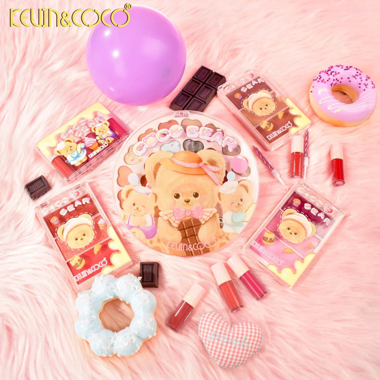 Paleta Kevin&Coco Coco Bear coral, ambalaj adorabil, idee cadou pentru pasionate de machiaj