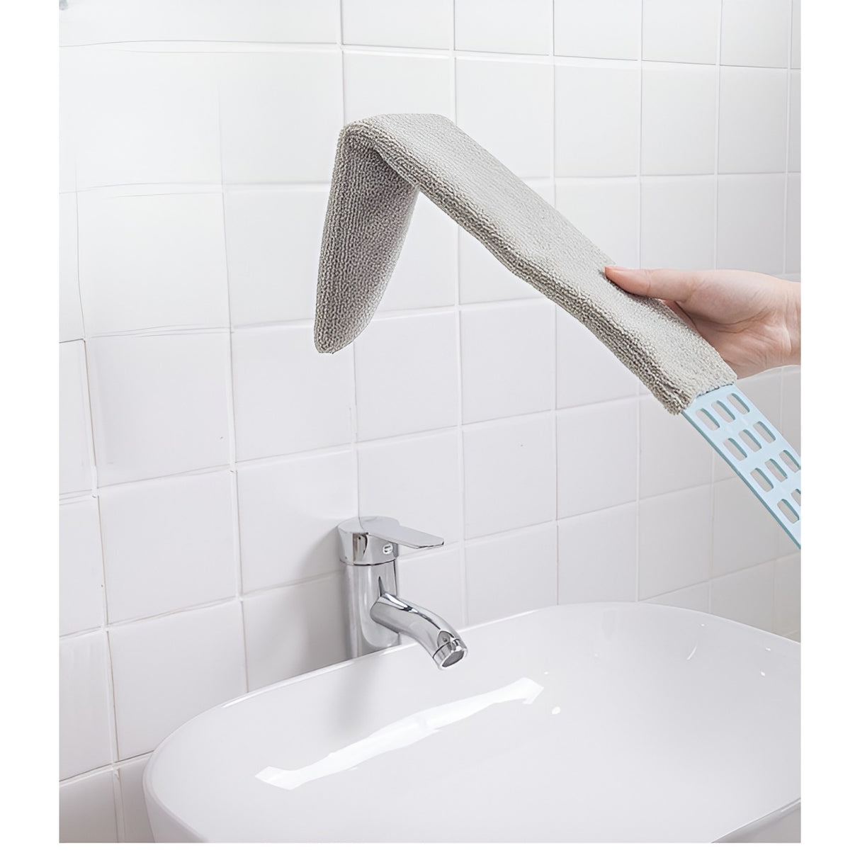 Pamatuf pentru Curatat Praful, Vivimall, Model Slim pentru Zone Greu Accesibile, Maner Extensibil, Laveta Microfibra Inclusa, Usor de Curatat, Albastru Gri - vivimall.ro