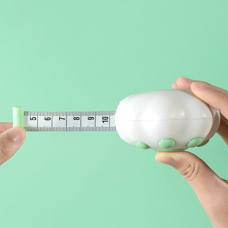 Ruleta Portabila, Vivimall, Ruleta mini pentru Copii, Model Labuta de Pisica, cu Prindere, pentru Masurat Diametrul, 5.5 x 6.5 cm, Banda 1.5m, Verde - vivimall.ro