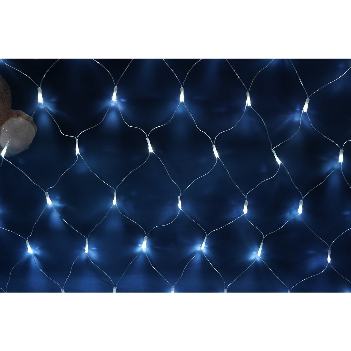 Secțiune instalație Crăciun Flippy 3x3 m montată pe gard exterior, efect luminos nocturn