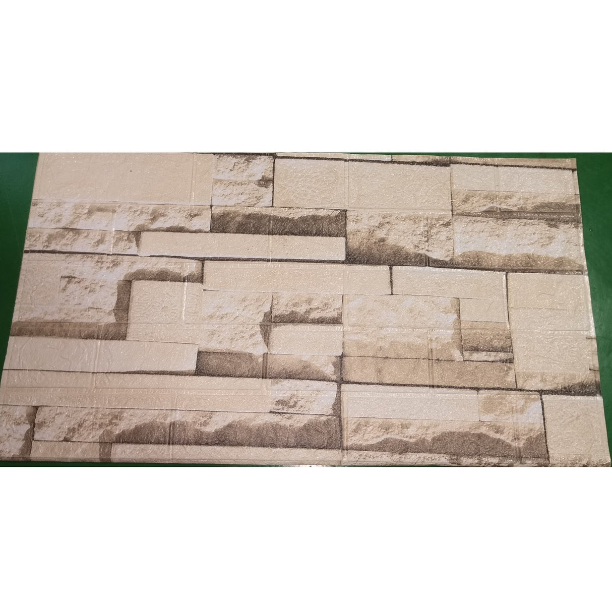 Set 10 Placi de Tapet, Vivimall, Autoadezive, 70 x 77 cm, 2.5 mm Grosime, Suprafata Acoperita 5.3 mp, din PVC, Model Piatra, Bej - vivimall.ro