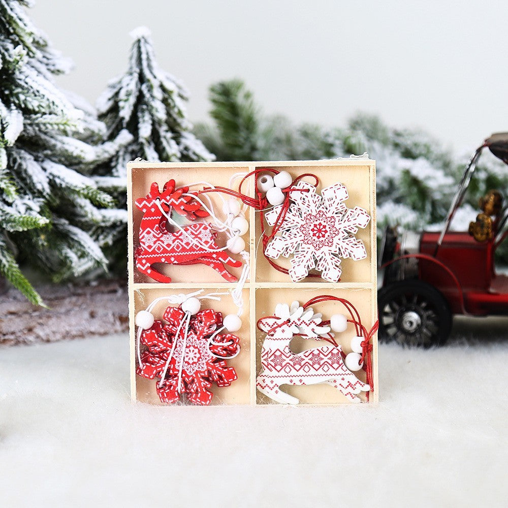 Set 12 Decoratiuni de Craciun din Lemn, Vivimall, cu Snur pentru Agatare in Brad, Model Reni si Fulgi de Nea, Alb-Rosu - vivimall.ro