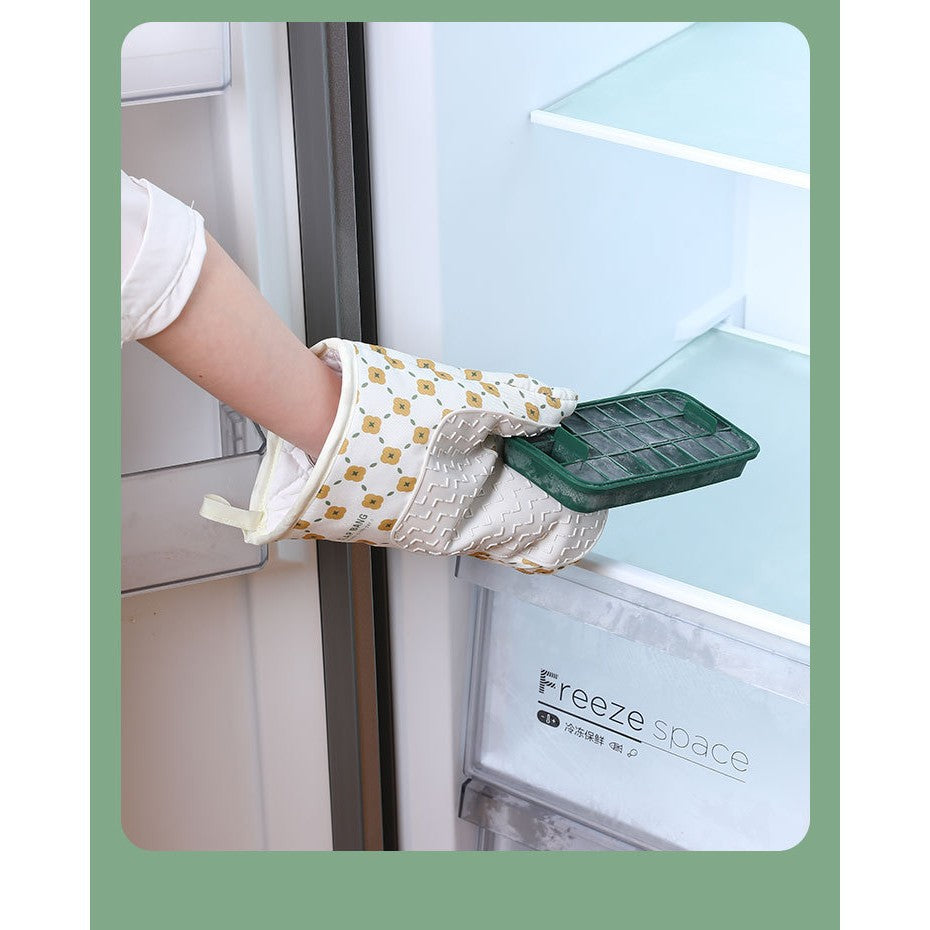 Set 2 manusi cuptor Vivimall, manusa de bucatarie, rezistenta 330 grade, textil si cauciuc, 26.5x18 cm, alb - vivimall.ro