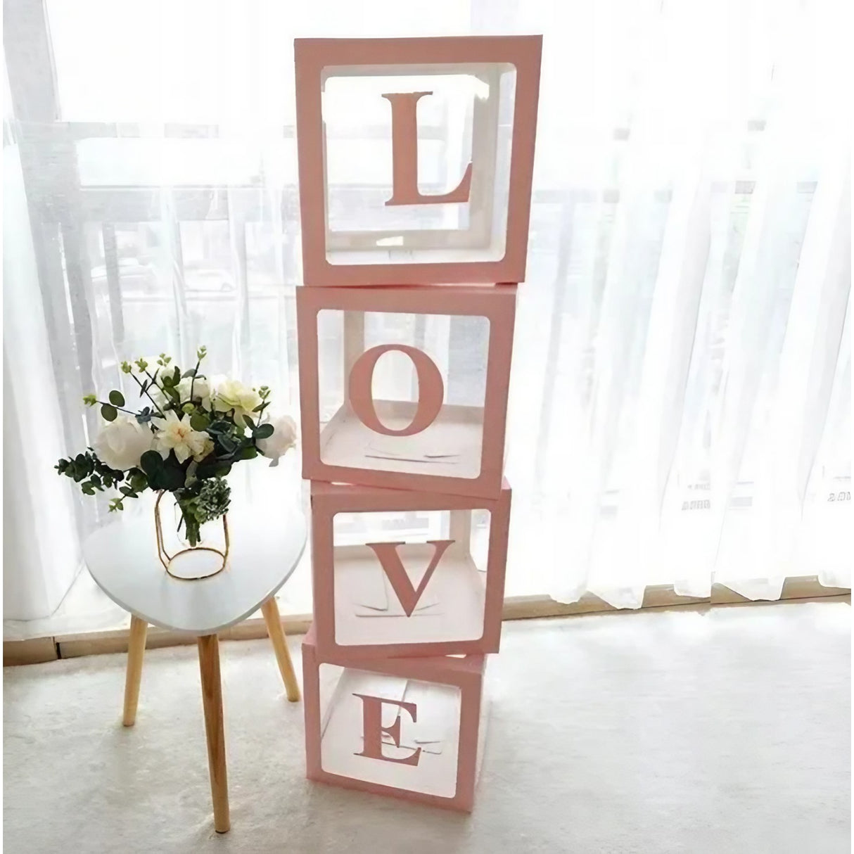 Set 4 Cutii pentru Baloane, Vivimall, Model Scris Love, Tematica Iubire, Cuburi Decorative din Plastic, Accesorii pentru Petrecere, 30 x30 cm, Transparente Contur Roz - vivimall.ro