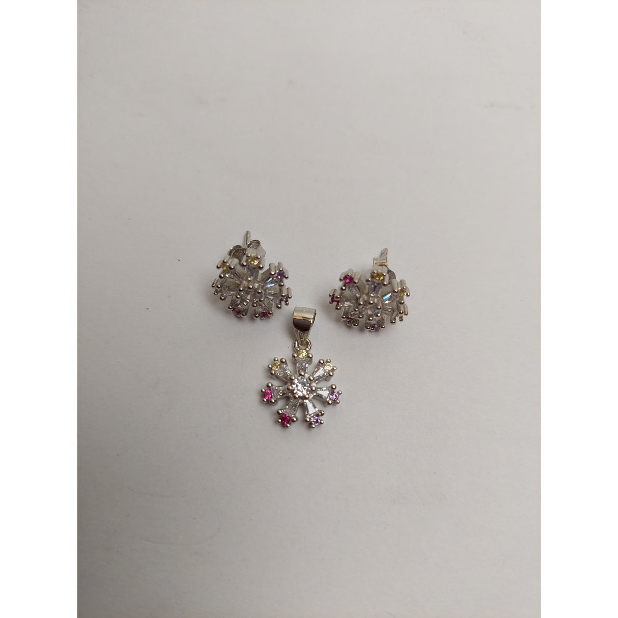 Set Argint 925 Floare cu Margini Colorate, Jolie Silver, 4.4g, 1.5 cm x 1.7 cm - vivimall.ro