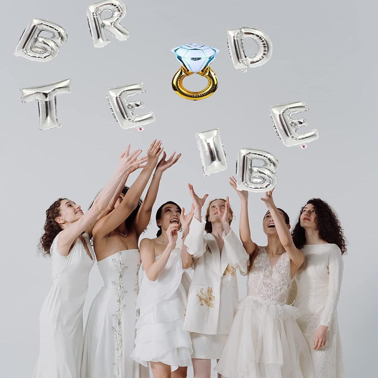 Set Baloane din Folie Metalizata, Vivimall, Model Bride to Be cu Inel de Logodna, Litere de 40 cm, Baloane Party, Ambalaj Individual, Pai Inclus, Umflare cu Aer sau Heliu, Argintiu - vivimall.ro