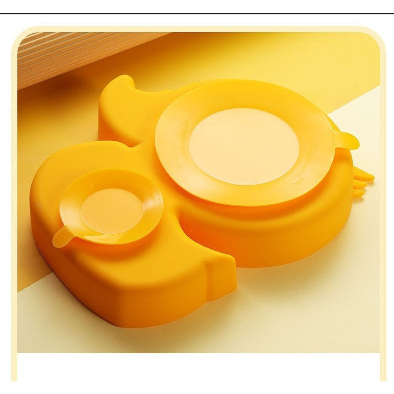 Set diversificare bebelusi Vivimall, din silicon, 20 x 17.5 cm, 1 farfurie compartimentata in forma de rata, lingurita si furculita, pai, perie pai, fara alergeni, ventuza fixare, forma creativa, galben - vivimall.ro