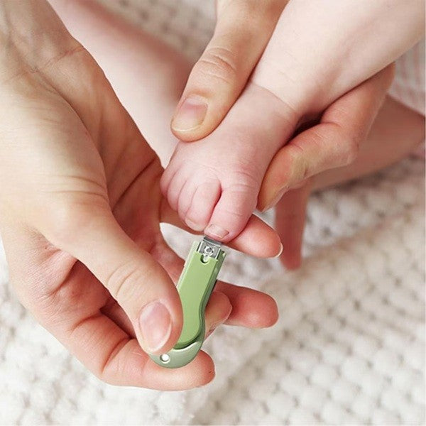 Set 4in1 de Ingrijire Unghii pentru Bebelusi, Vivimall, Cutie de Depozitare Tip Cerb, 0-6 Ani, 11 x 6 x 11 cm, Verde - vivimall.ro