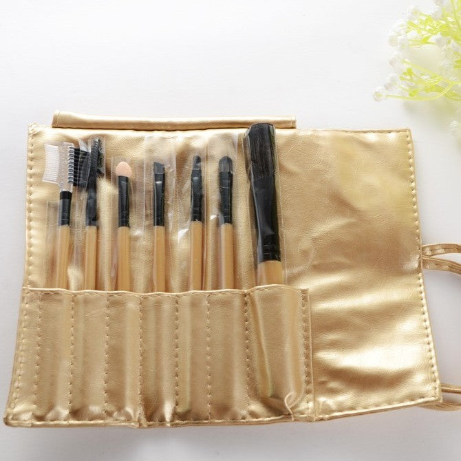 Set Portabil 7 Pensule De Machiaj Cu Husa Aurie - vivimall.ro
