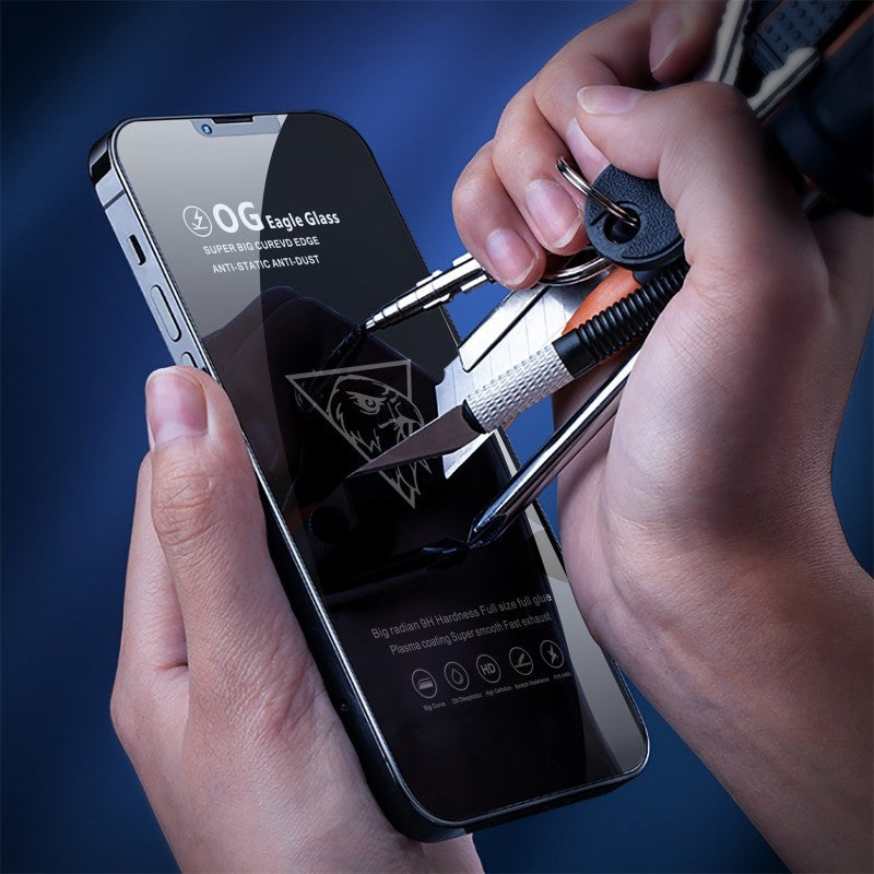 Detaliu adeziv full glue folie sticlă securizată 0,3 mm compatibilă cu Apple iPhone 15 Pro Max