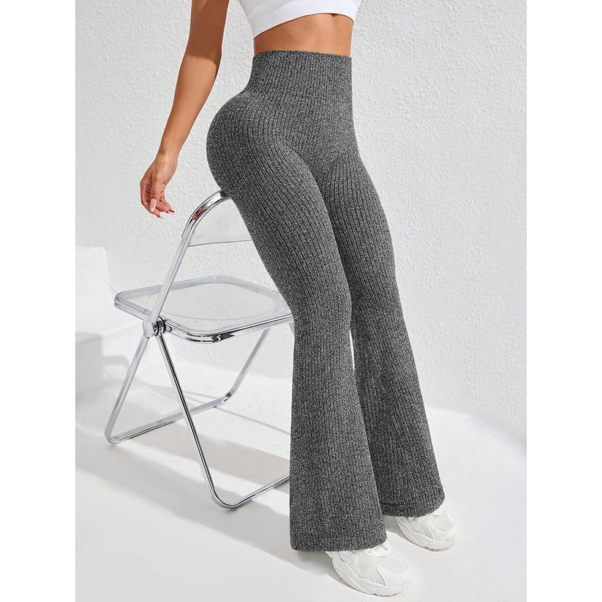 Pantaloni yoga evazați damă, gri închis, detaliu talie înaltă fără cusături, spandex și nylon