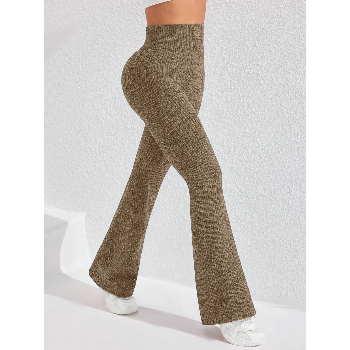 Detaliu talie înaltă fără cusături, pantaloni yoga damă Vivimall, material spandex-nylon khaki