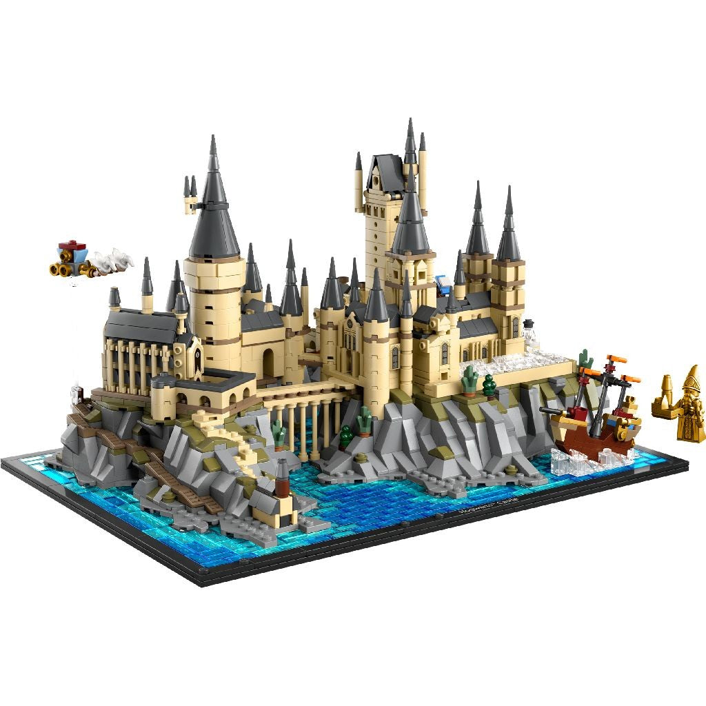 LEGO HARRY POTTER CASTELUL HOGWARTS SI IMPREJURIMILE 76419