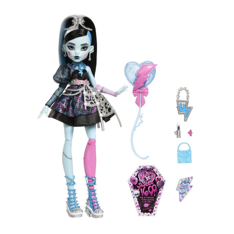 MONSTER HIGH ZIUA DE NASTERE DULCE SI INFRICOSATOARE PAPUSA FRANKIESTEIN CU ACCESORII