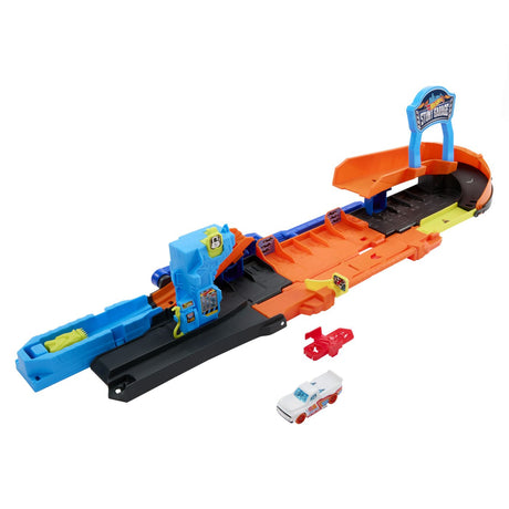 HOT WHEELS CITY TRANSFORMAREA GARAJULUI DE CASCADORII CU MASINUTA INCLUSA