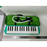 Set complet melodică verde 32 clape cu accesorii: husă transport și suflator, vedere de ansamblu
