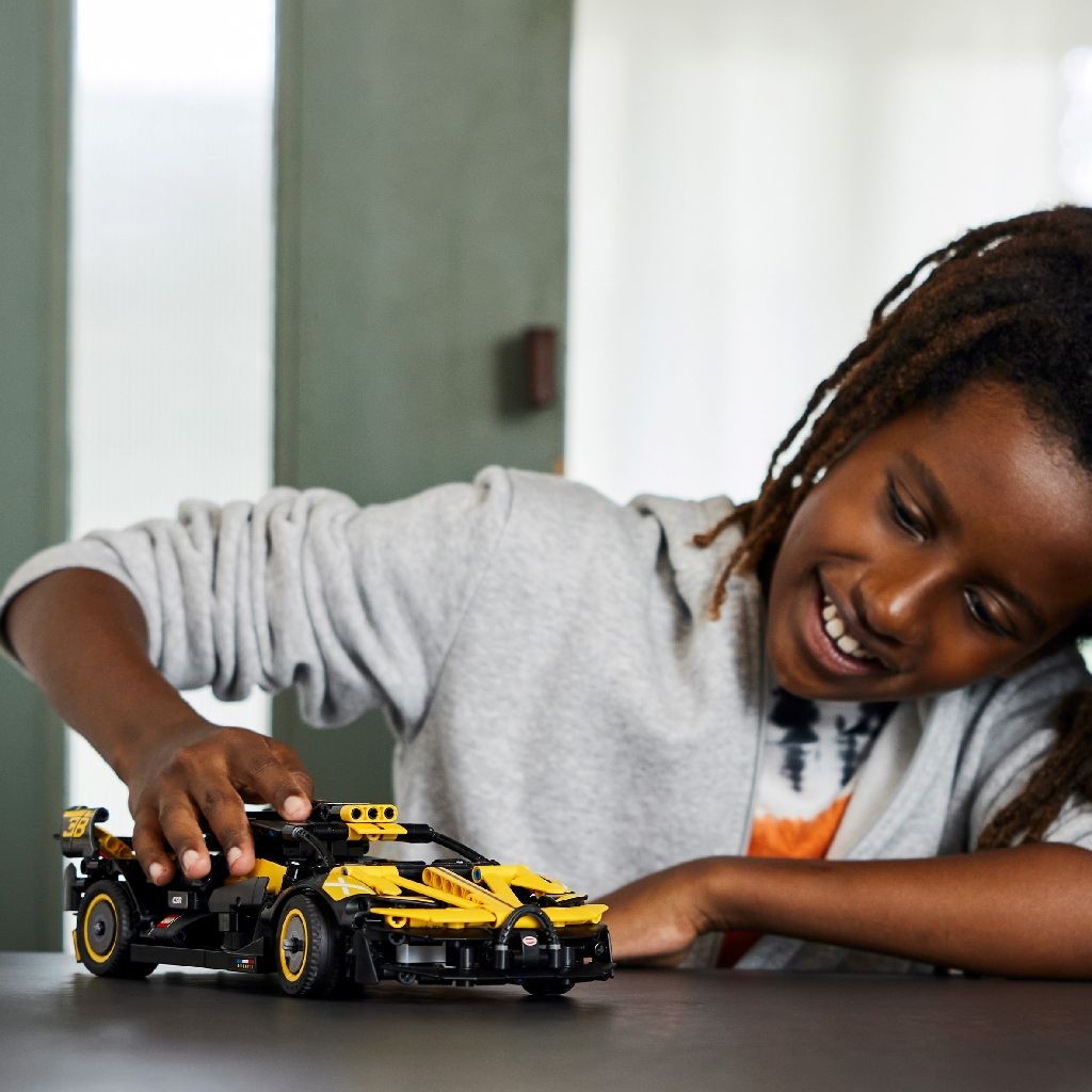 LEGO TECHNIC BOLID BUGATTI 42151