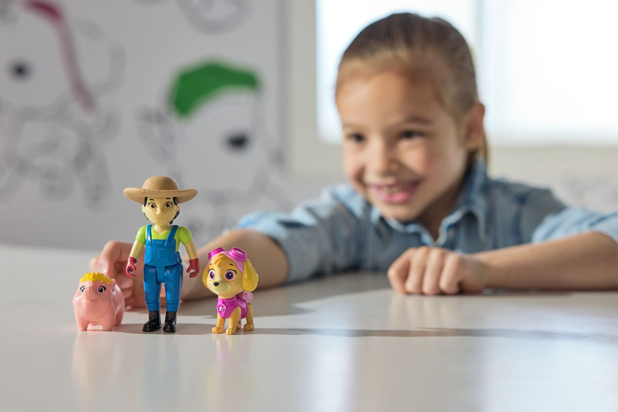 PATRULA CATELUSILOR SET FIGURINE EROI DE SALVARE SKYE SI FARMER YUMI