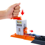 HOT WHEELS CITY PISTA INAMICILOR ATACUL GORILEI