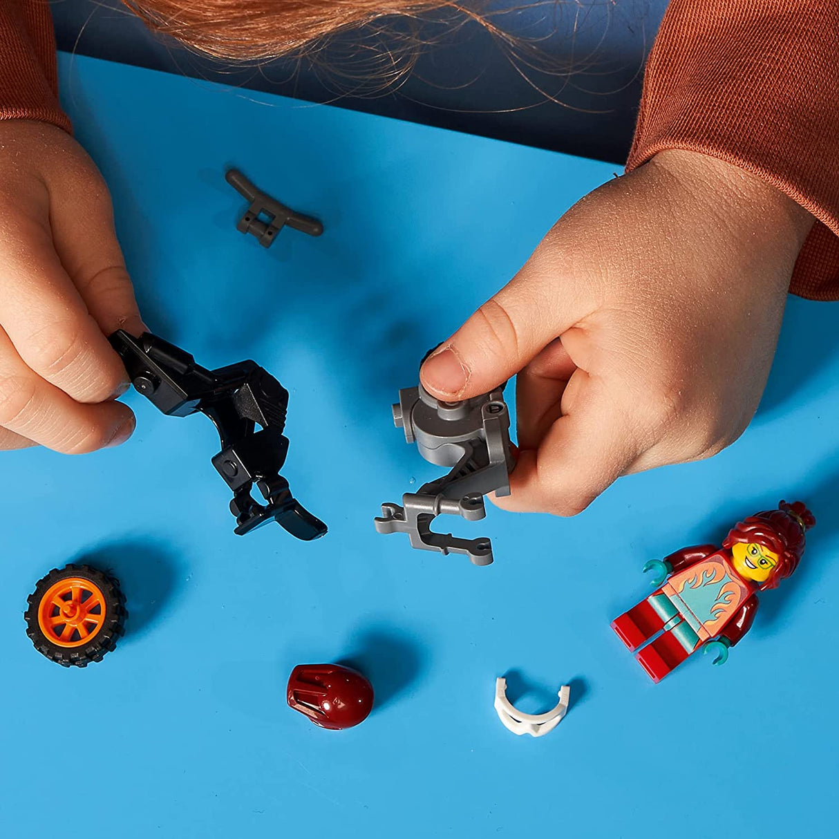 LEGO CITY MOTOCICLETA DE CASCADORIE PENTRU POMPIERI 60311