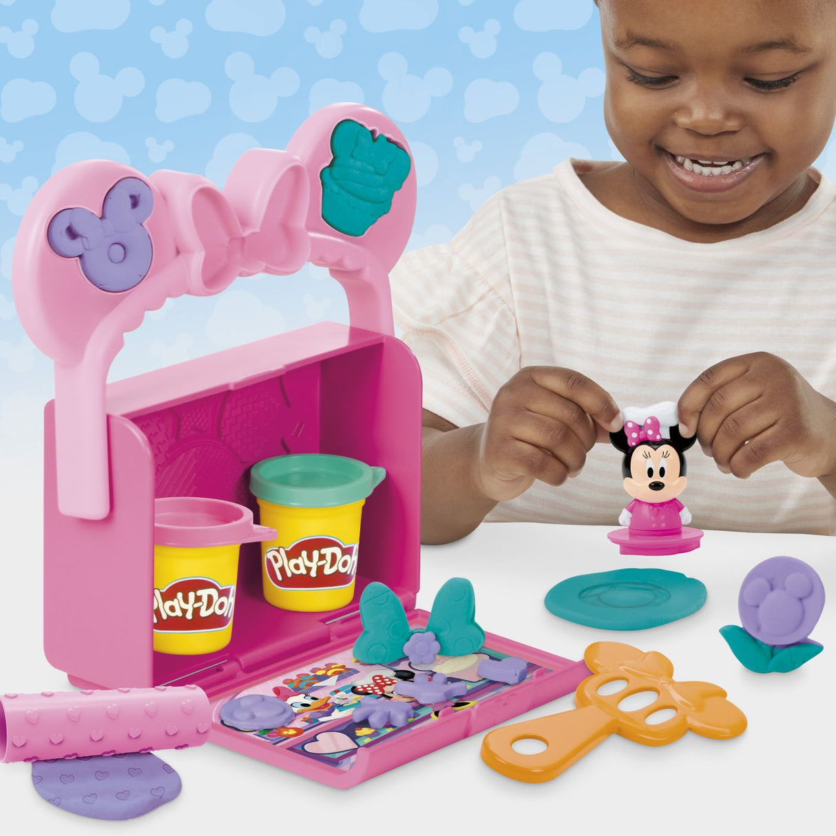 PLAY DOH DISNEY JR CLUBUL LUI MICKEY MOUSE SET BRUTARIE MINNIE MOUSE