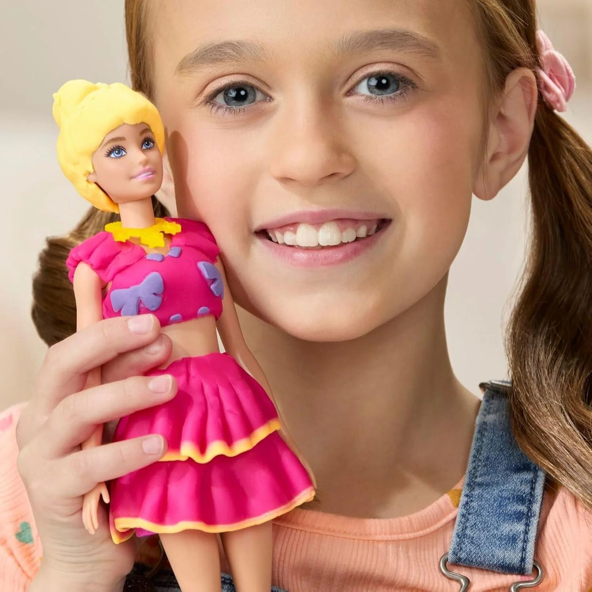 PLAY DOH BARBIE SET VOLANASE SI FUNDITE CU PAPUSA INCLUSA